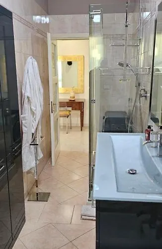 Stadium Apartment *