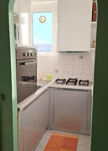 Stadium Apartment *