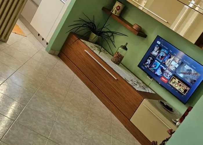 Stadium Apartment *